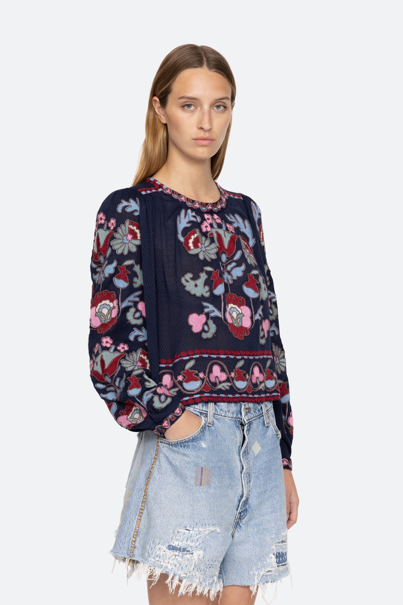 Sea Eclisse Embroidery Long Sleeve Top