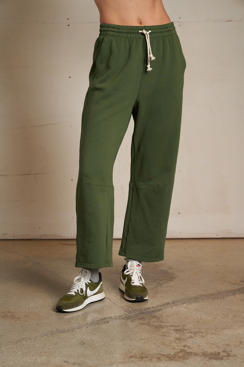 PerfectWhiteTee Fallon Structured Fleece Barrel Sweats